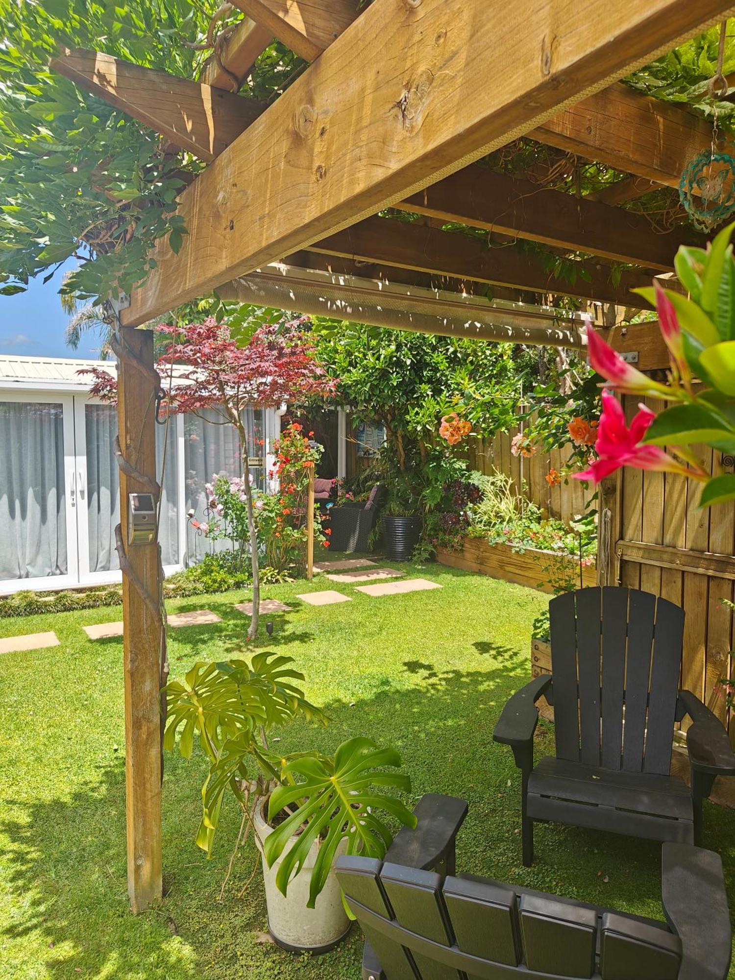 Tranquil Garden Apartment Tauranga